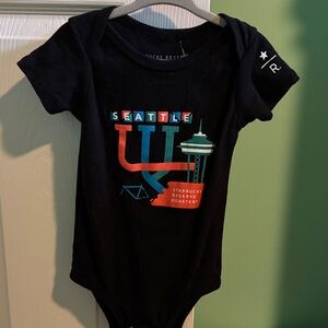 STARBUCKS ⭐️Seattle RESERVE Roastery infant onesie 100% cotton. 12-18 months